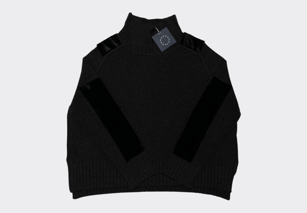 Episode cashmere sweater– Depth w Black velvet